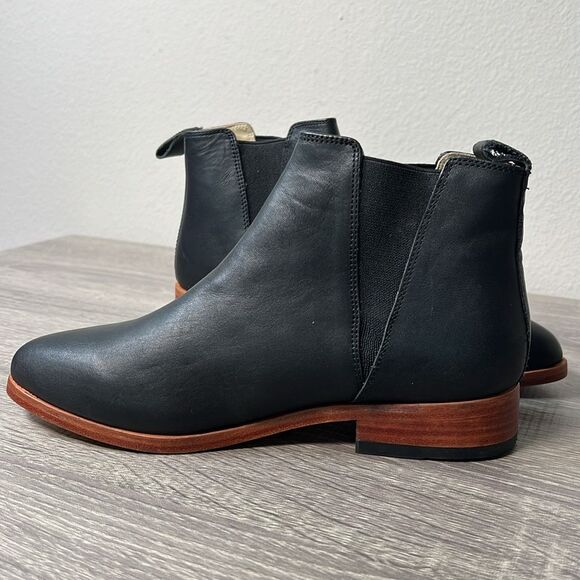 Nisolo Eva Everyday Chelsea Boots - Picture 5 of 8